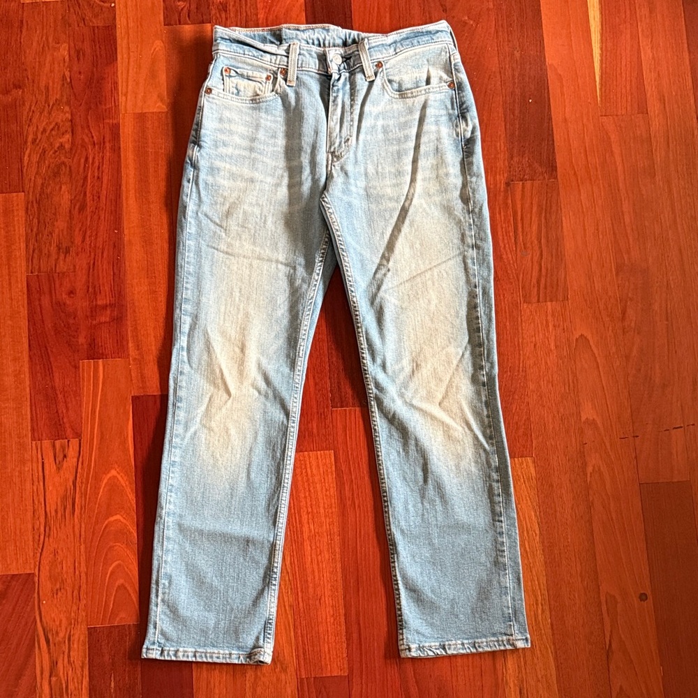 Levi's 514 Men's Light Blue Straight Jeans